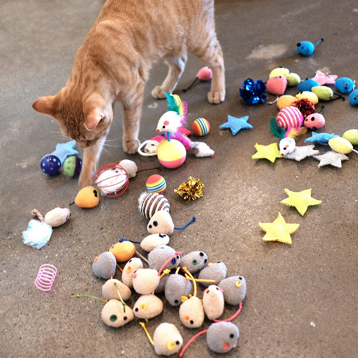 20 Pcs Interactive Catnip Mice Toys - Fun Playtime for Cats, Kittens, and Puppies (Grey)
